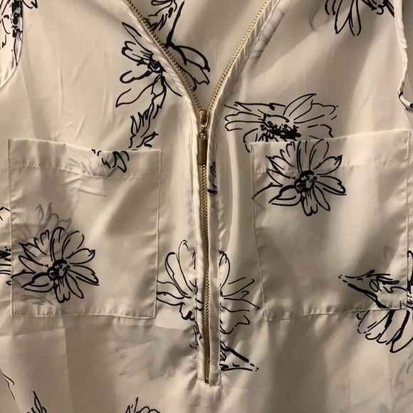 Top - Picture 5 of 6